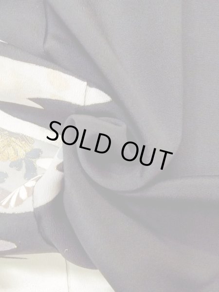 画像13: M1228A  女性用 留袖  シルク（正絹）   黒, 菊 【中古】 【USED】 【リサイクル】 ★★☆☆☆ (13)