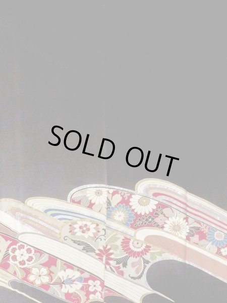 画像6: M1228D  女性用 留袖 経年劣化 シルク（正絹）   黒, 唐花 【中古】 【USED】 【リサイクル】 ★★☆☆☆ (6)