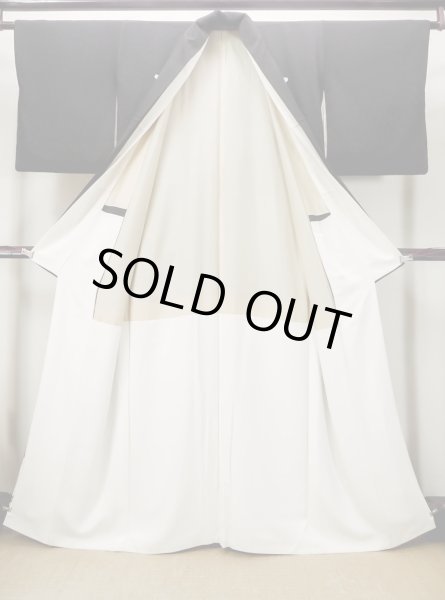 画像3: M1228F  女性用 留袖  シルク（正絹）   黒, かすみ 【中古】 【USED】 【リサイクル】 ★★☆☆☆ (3)