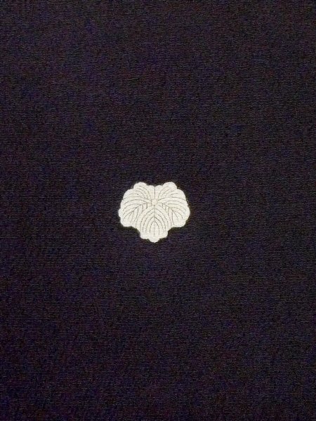 画像4: M1228F  女性用 留袖  シルク(正絹)   黒, かすみ 【中古】 【USED】 【リサイクル】 ★★☆☆☆ (4)