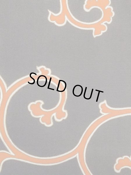 画像8: M1228L  女性用 留袖  シルク（正絹）   黒, 唐草 【中古】 【USED】 【リサイクル】 ★★☆☆☆ (8)