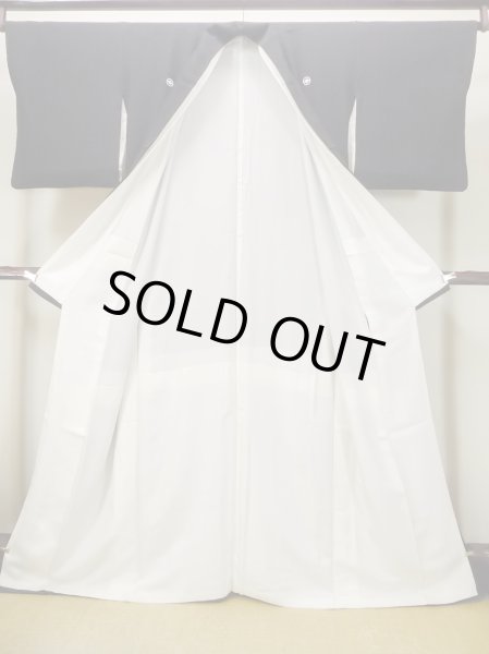 画像3: M1228N  女性用 留袖  シルク（正絹）   黒, 花 【中古】 【USED】 【リサイクル】 ★★☆☆☆ (3)