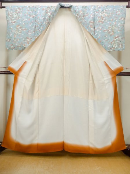 画像2: M1228V  女性用 小紋  シルク(正絹)  淡い 水色, 菊 【中古】 【USED】 【リサイクル】 ★★☆☆☆ (2)