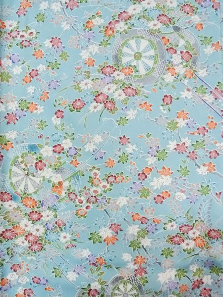 画像3: M1228V  女性用 小紋  シルク(正絹)  淡い 水色, 菊 【中古】 【USED】 【リサイクル】 ★★☆☆☆ (3)