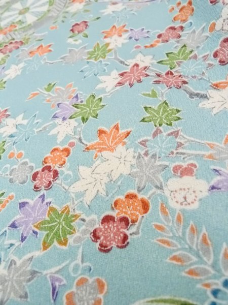 画像10: M1228V  女性用 小紋  シルク(正絹)  淡い 水色, 菊 【中古】 【USED】 【リサイクル】 ★★☆☆☆ (10)