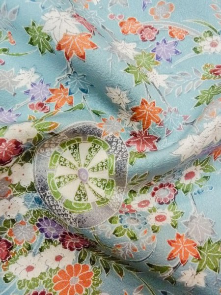 画像12: M1228V  女性用 小紋  シルク(正絹)  淡い 水色, 菊 【中古】 【USED】 【リサイクル】 ★★☆☆☆ (12)