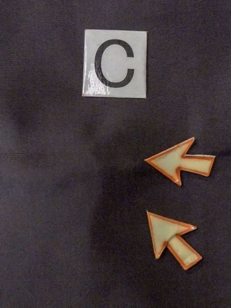 画像15: N0116G  男性用着物 色あせ/移り、経年劣化 シルク(正絹)   黒,  【中古】 【USED】 【リサイクル】 ★☆☆☆☆ (15)