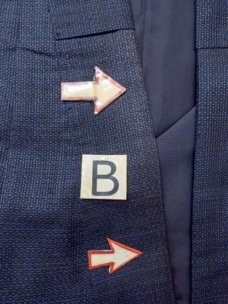 画像12: N0116Y  男性用着物  シルク(正絹)   藍, 亀甲 【中古】 【USED】 【リサイクル】 ★★☆☆☆ (12)