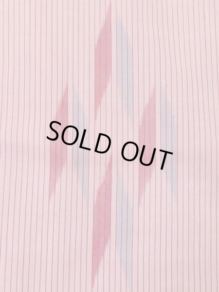 画像5: N0123C  女性用 紬 使用感あり、矢羽根柄 シルク（正絹） 鮮やか 灰色がかった 桃色, 縞 【中古】 【USED】 【リサイクル】 ★★☆☆☆ (5)