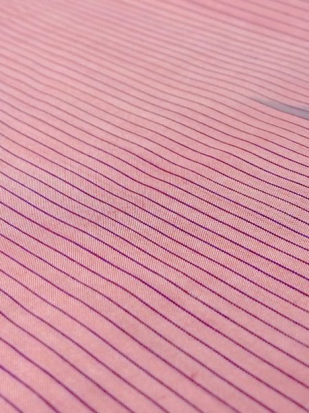 画像8: N0123C  女性用 紬 使用感あり、矢羽根柄 シルク(正絹) 鮮やか 灰色がかった 桃色, 縞 【中古】 【USED】 【リサイクル】 ★★☆☆☆ (8)