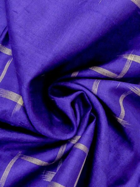 画像10: N0123G  女性用 紬 裏:穴・破れ、表:使用感あり シルク(正絹) 鮮やか 青み 紫色, いげた 【中古】 【USED】 【リサイクル】 ★☆☆☆☆ (10)