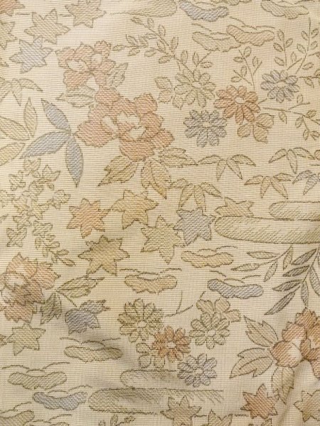 画像4: N0123K  女性用 紬  シルク(正絹) 薄い 灰色がかった ベージュ, ぼたん 【中古】 【USED】 【リサイクル】 ★★☆☆☆ (4)