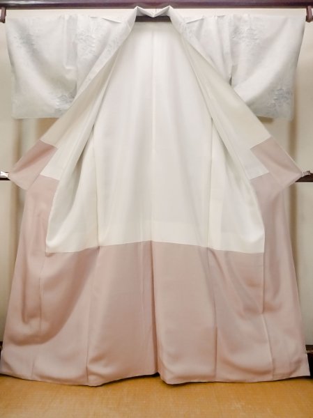 画像2: N0123N  女性用 紬  シルク(正絹) 淡い 薄い 水色, 寺 【中古】 【USED】 【リサイクル】 ★★☆☆☆ (2)