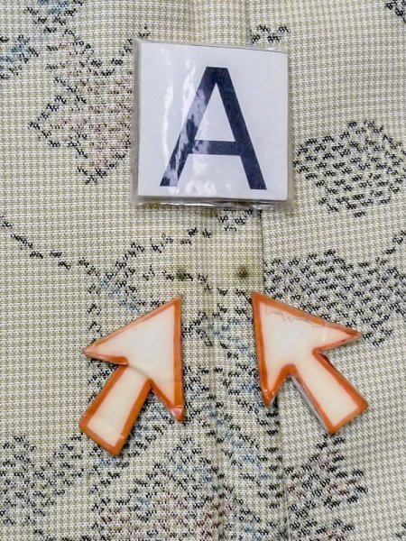 画像14: N0123O  女性用 紬  シルク（正絹） 淡い 灰色がかった 緑色, 花 【中古】 【USED】 【リサイクル】 ★★☆☆☆ (14)