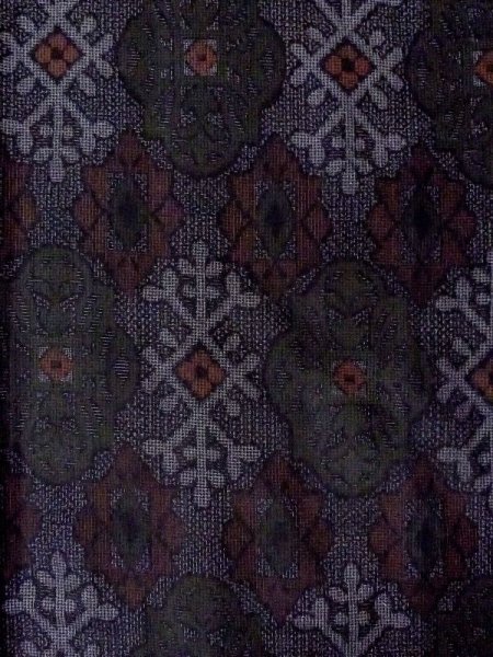 画像3: N0123Q  女性用 紬  シルク（正絹）  深い 灰色, 抽象的模様 【中古】 【USED】 【リサイクル】 ★★☆☆☆ (3)