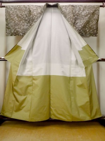 画像2: N0123R  女性用 紬  シルク(正絹)   オリーブ, 家 【中古】 【USED】 【リサイクル】 ★★☆☆☆ (2)