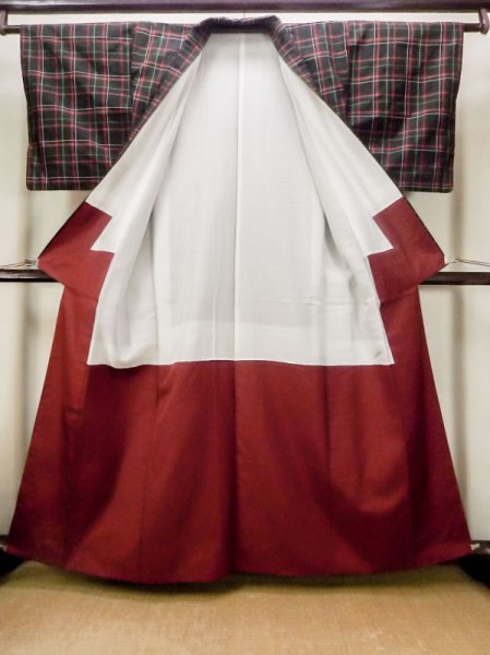 画像2: N0123T Mint  女性用 紬  シルク（正絹）   黒, チェック柄 【中古】 【USED】 【リサイクル】 ★★★★☆ (2)