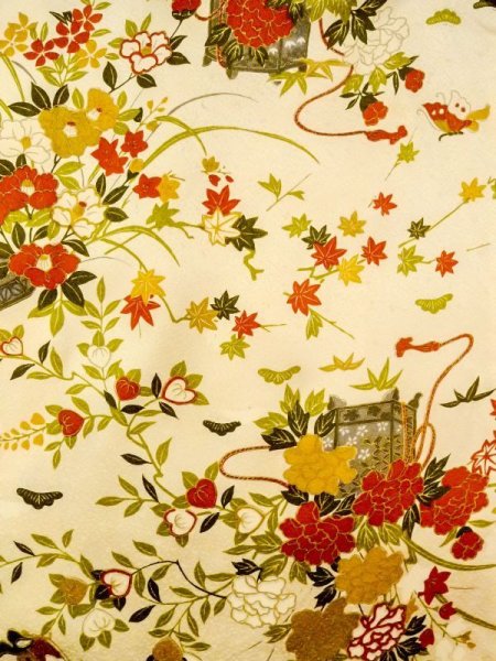 画像3: N0130D  女性用 小紋  シルク(正絹)   アイボリー, ぼたん 【中古】 【USED】 【リサイクル】 ★★☆☆☆ (3)