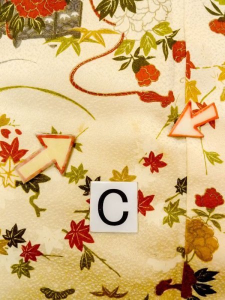 画像16: N0130D  女性用 小紋  シルク(正絹)   アイボリー, ぼたん 【中古】 【USED】 【リサイクル】 ★★☆☆☆ (16)