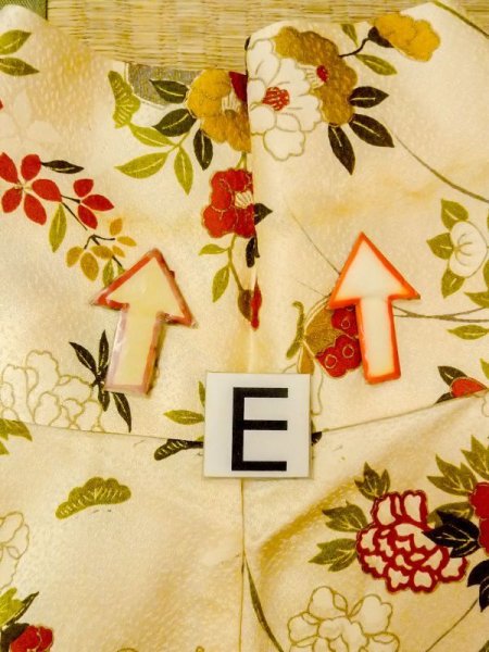 画像18: N0130D  女性用 小紋  シルク(正絹)   アイボリー, ぼたん 【中古】 【USED】 【リサイクル】 ★★☆☆☆ (18)