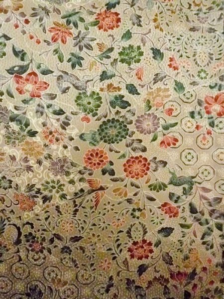 画像4: N0130F  女性用 小紋  シルク(正絹)  淡い トープ, ぼたん 【中古】 【USED】 【リサイクル】 ★★☆☆☆ (4)