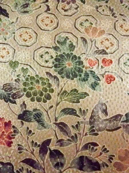 画像5: N0130F  女性用 小紋  シルク(正絹)  淡い トープ, ぼたん 【中古】 【USED】 【リサイクル】 ★★☆☆☆ (5)