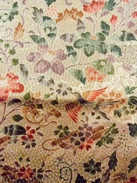 画像7: N0130F  女性用 小紋  シルク(正絹)  淡い トープ, ぼたん 【中古】 【USED】 【リサイクル】 ★★☆☆☆ (7)