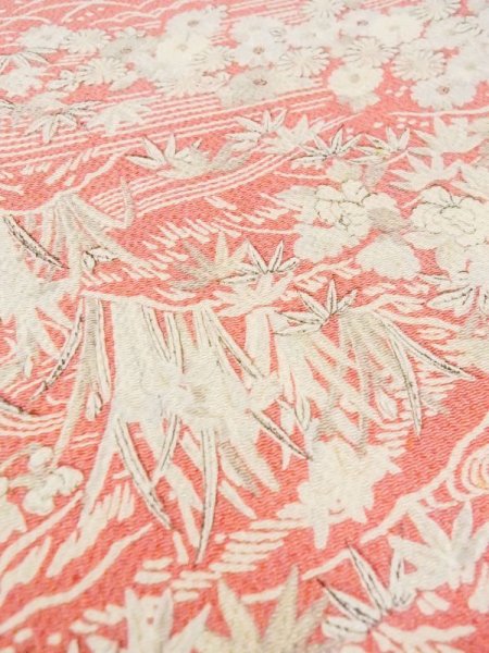 画像8: N0130G  女性用 小紋  シルク(正絹)  淡い 珊瑚色, ぼたん 【中古】 【USED】 【リサイクル】 ★★★☆☆ (8)