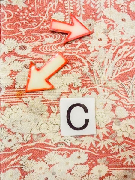 画像16: N0130G  女性用 小紋  シルク(正絹)  淡い 珊瑚色, ぼたん 【中古】 【USED】 【リサイクル】 ★★★☆☆ (16)