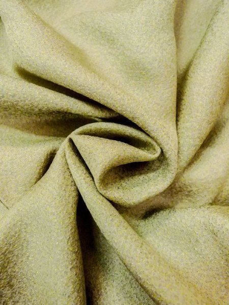 画像9: N0130L  女性用 色無地　シルク（正絹）  淡い 黄緑色,  【中古】 【USED】 【リサイクル】 ★★★☆☆ (9)