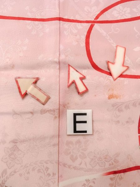 画像20: N0131B  女性用 子供用 汚れ/染み まり シルク(正絹) 淡い 薄い 桃色, 青海波 【中古】 【USED】 【リサイクル】 ★☆☆☆☆ (20)