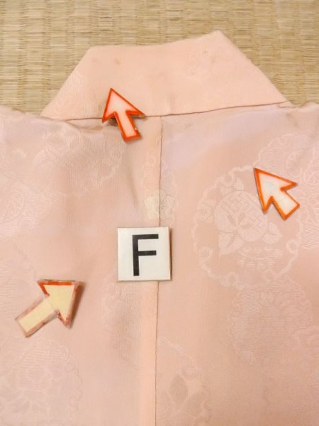 画像19: N0131C  女性用 子供用 子供用じゅばん すそに綿入り シルク(正絹) 淡い  桃色, 橘 【中古】 【USED】 【リサイクル】 ★★☆☆☆ (19)