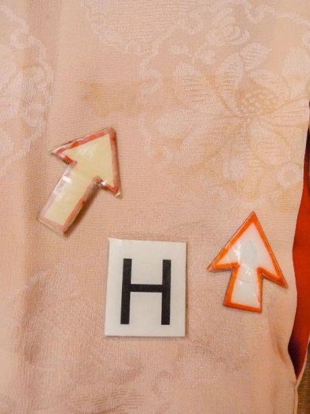 画像21: N0131C  女性用 子供用 子供用じゅばん すそに綿入り シルク(正絹) 淡い  桃色, 橘 【中古】 【USED】 【リサイクル】 ★★☆☆☆ (21)