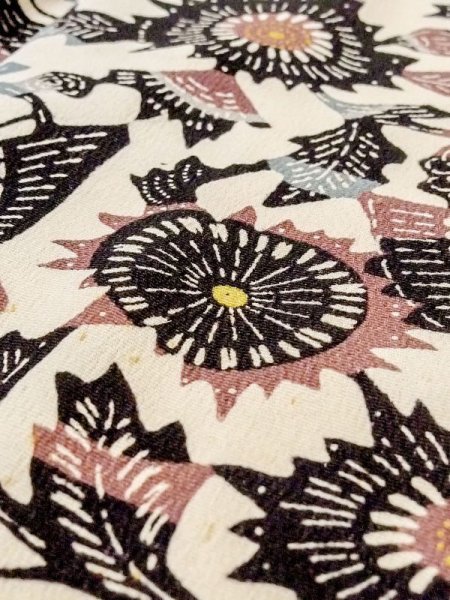 画像8: N0209B  女性用 羽織  シルク(正絹)   アイボリー, 花 【中古】 【USED】 【リサイクル】 ★☆☆☆☆ (8)