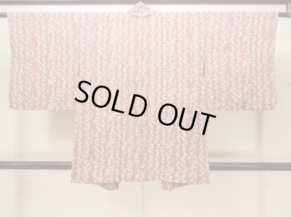 画像2: N0209E  女性用 羽織  シルク（正絹）  淡い 朱赤, 縞 【中古】 【USED】 【リサイクル】 ★★★☆☆ (2)