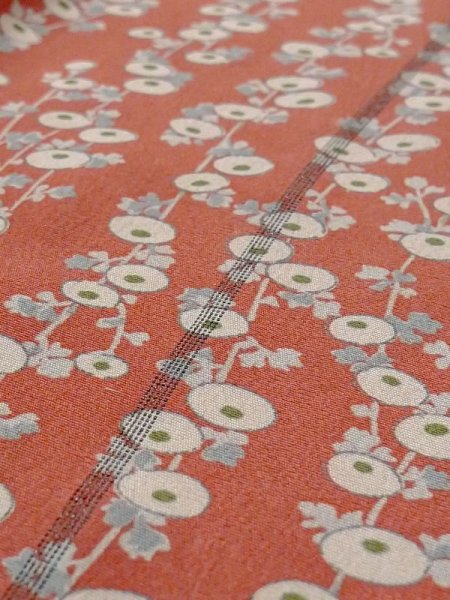 画像7: N0209E  女性用 羽織  シルク(正絹)  淡い 朱赤, 縞 【中古】 【USED】 【リサイクル】 ★★★☆☆ (7)