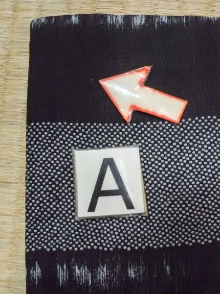 画像15: N0209N  女性用 羽織  シルク(正絹)   黒, 小さな点々 【中古】 【USED】 【リサイクル】 ★☆☆☆☆ (15)