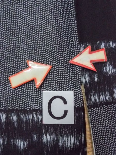 画像17: N0209N  女性用 羽織  シルク(正絹)   黒, 小さな点々 【中古】 【USED】 【リサイクル】 ★☆☆☆☆ (17)