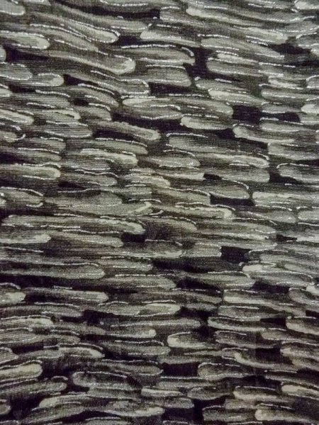 画像7: N0209S  女性用 羽織  シルク(正絹)   黒, 抽象的模様 【中古】 【USED】 【リサイクル】 ★★★☆☆ (7)