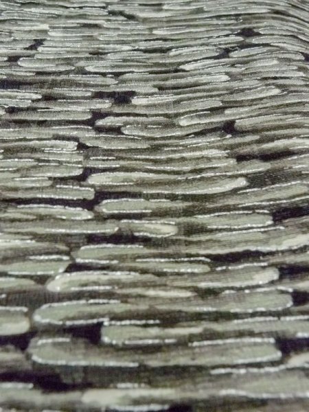 画像8: N0209S  女性用 羽織  シルク(正絹)   黒, 抽象的模様 【中古】 【USED】 【リサイクル】 ★★★☆☆ (8)