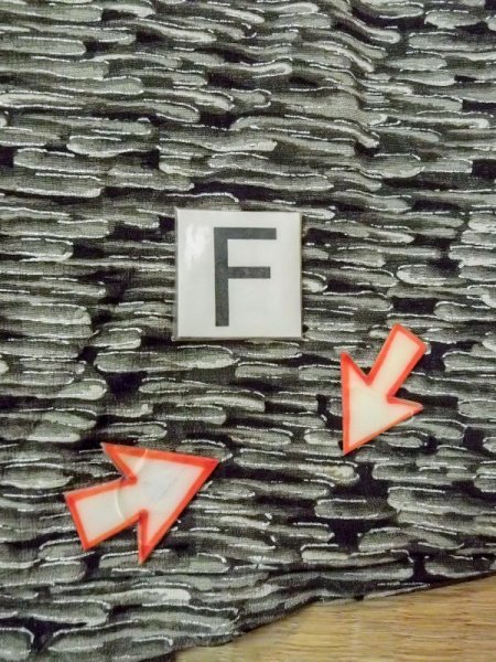 画像19: N0209S  女性用 羽織  シルク(正絹)   黒, 抽象的模様 【中古】 【USED】 【リサイクル】 ★★★☆☆ (19)