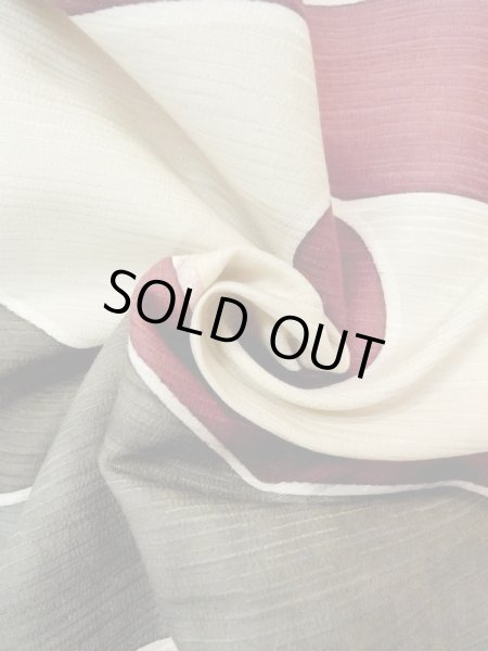 画像11: N0209T  女性用 羽織  シルク（正絹）   オフ　ホワイト, 幾何学模様 【中古】 【USED】 【リサイクル】 ★★☆☆☆ (11)