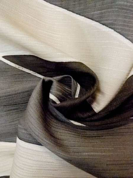 画像12: N0209T  女性用 羽織  シルク(正絹)   オフ ホワイト, 幾何学模様 【中古】 【USED】 【リサイクル】 ★★☆☆☆ (12)