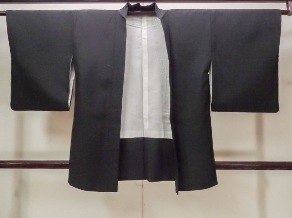 画像1: N0209W  女性用 羽織  シルク（正絹）   黒, 菊 【中古】 【USED】 【リサイクル】 ★★★☆☆ (1)