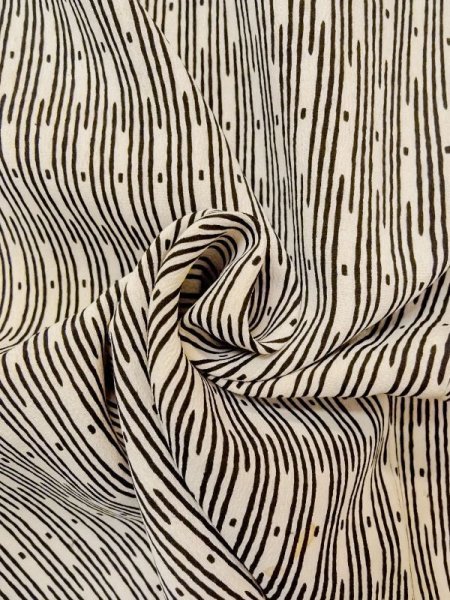 画像10: N0210B  女性用 羽織  シルク(正絹)   オフ ホワイト, 線 【中古】 【USED】 【リサイクル】 ★★☆☆☆ (10)