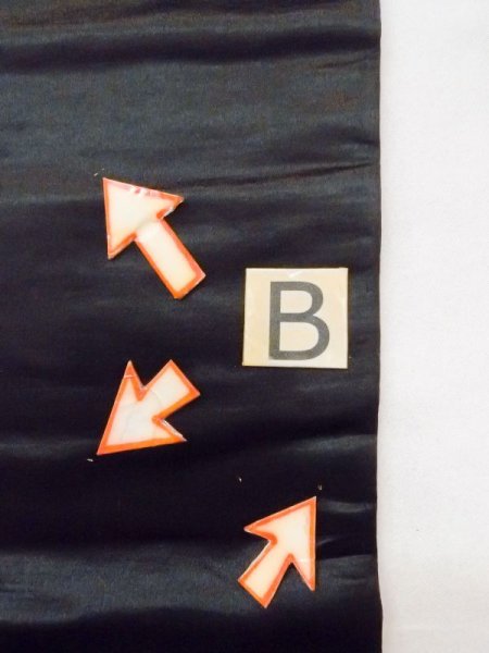 画像8: N0216K 名古屋帯 女性用着物 シルク(正絹)   黒 梅 【中古】 【USED】 【リサイクル】 ★☆☆☆☆ (8)