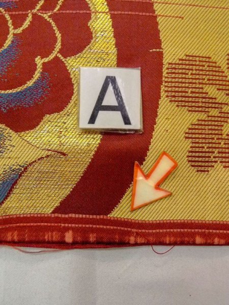 画像7: N0216Z 名古屋帯 女性用着物 シルク(正絹)  灰色がかった 黄色 花 【中古】 【USED】 【リサイクル】 ★☆☆☆☆ (7)