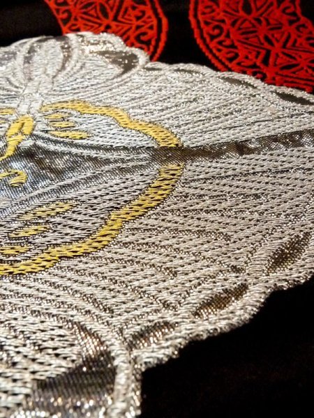 画像12: N0227A 袋帯 女性用着物 シルク(正絹)   黒 唐草 【中古】 【USED】 【リサイクル】 ★★★☆☆ (12)