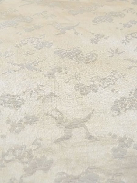 画像7: N0227B 袋帯 女性用着物 シルク(正絹)  光沢のある オフ ホワイト 梅 【中古】 【USED】 【リサイクル】 ★☆☆☆☆ (7)