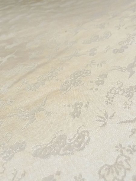 画像8: N0227B 袋帯 女性用着物 シルク(正絹)  光沢のある オフ ホワイト 梅 【中古】 【USED】 【リサイクル】 ★☆☆☆☆ (8)